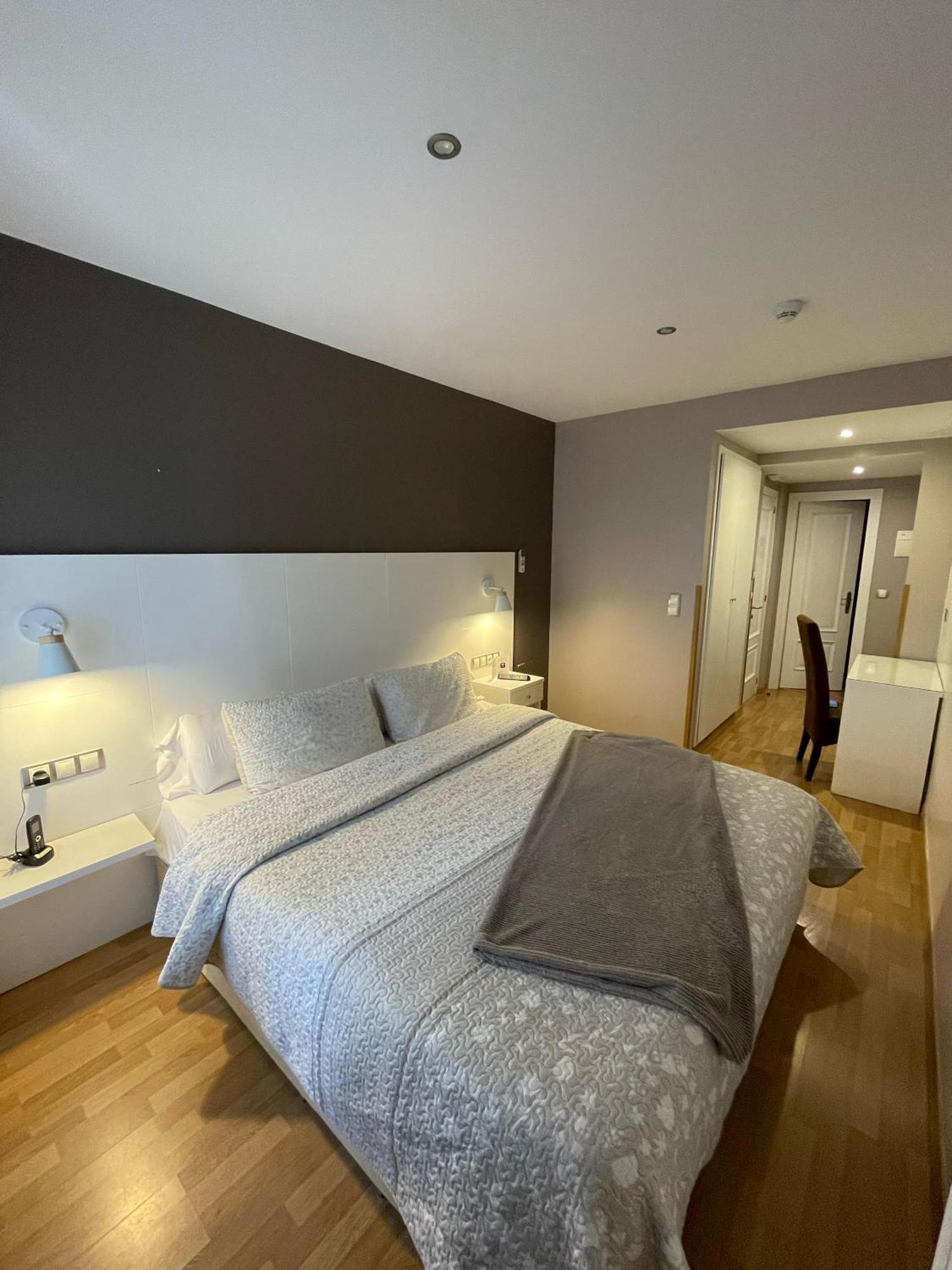 Hotel El Acebo Jaca Eksteriør billede